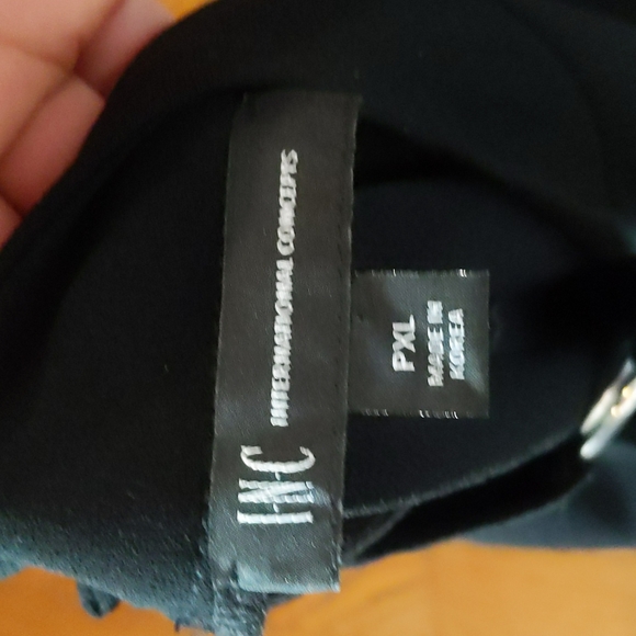 I.N.C.  International Concepts, sleeveless top, black, Petite XL - Picture 4 of 4